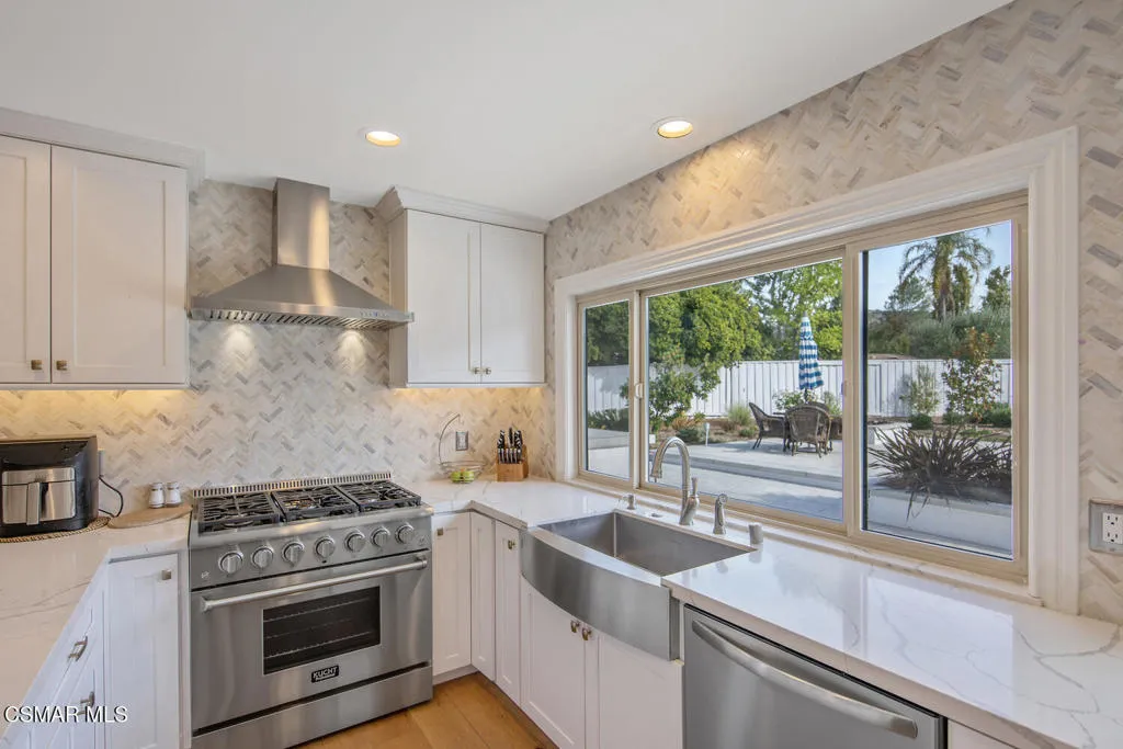31944 Doverwood Court, Westlake Village, California 91361 home-pic-11