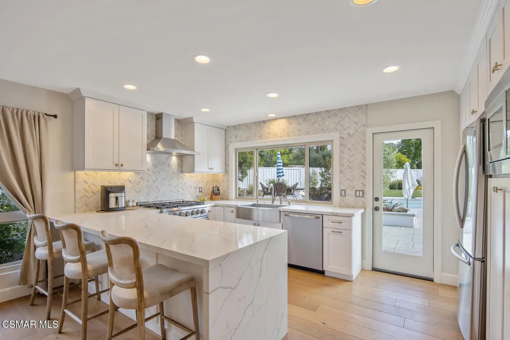 31944 Doverwood Court, Westlake Village, California 91361 home-pic-10