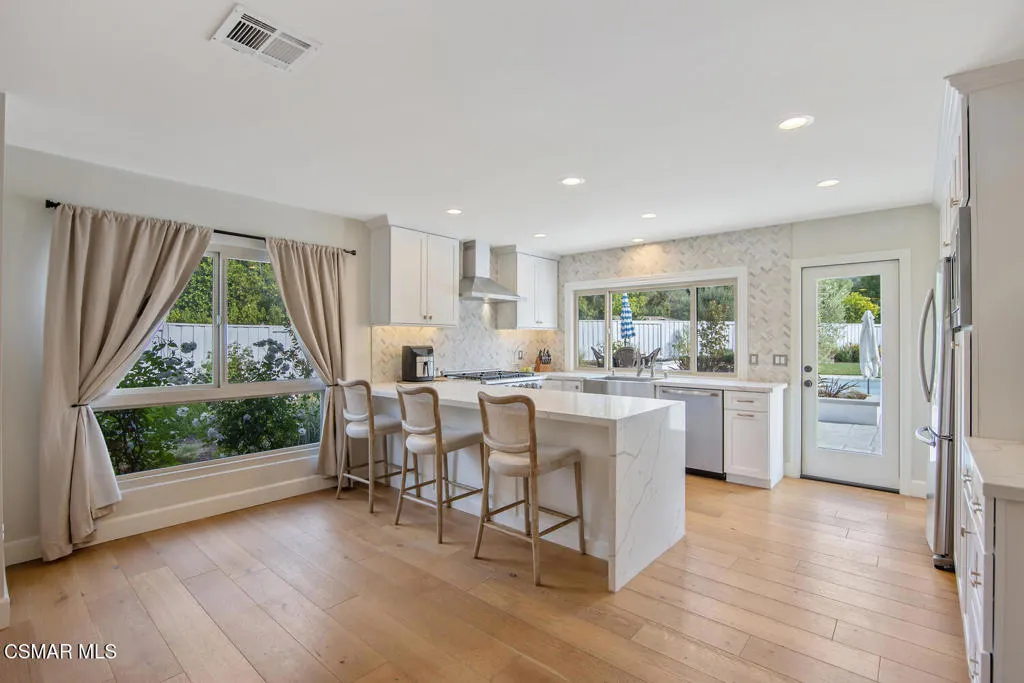 31944 Doverwood Court, Westlake Village, California 91361 home-pic-9