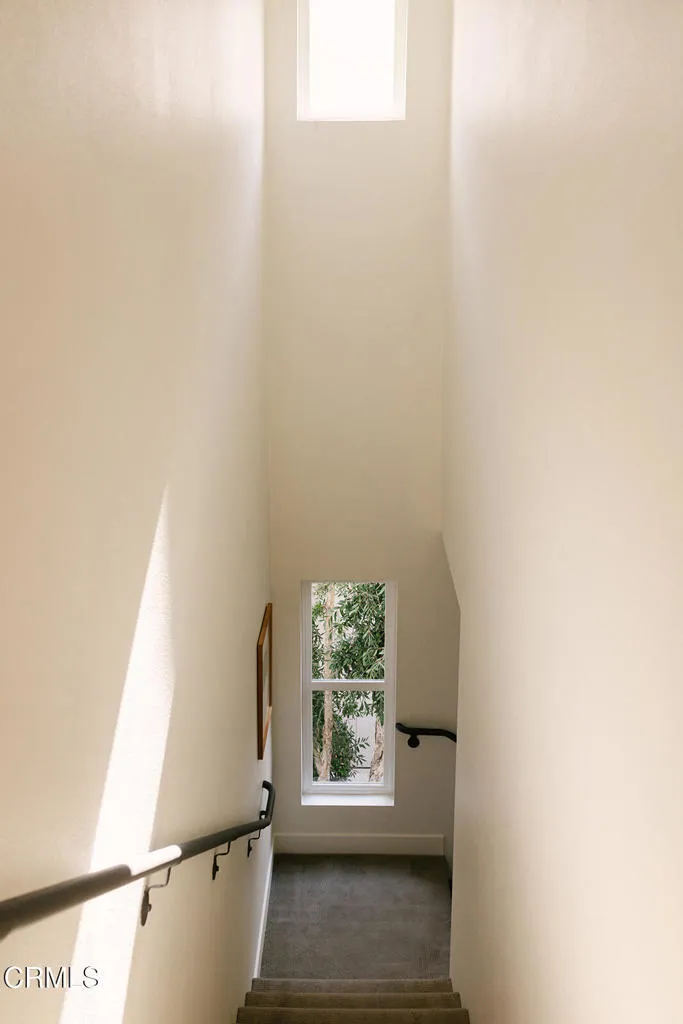 2753 Waverly Drive 302, Los Angeles, California 90039 home-pic-10