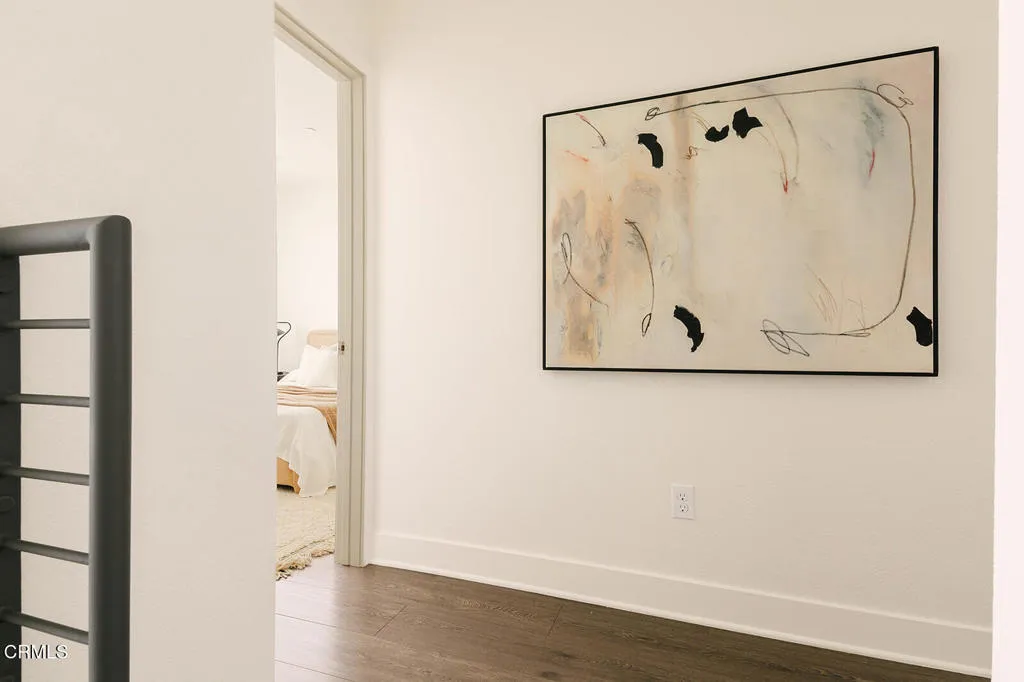 2753 Waverly Drive 302, Los Angeles, California 90039 home-pic-11