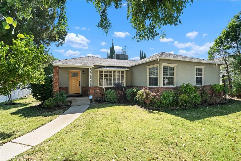 5732 Wilbur Avenue, Tarzana, California 91356 home-pic-0