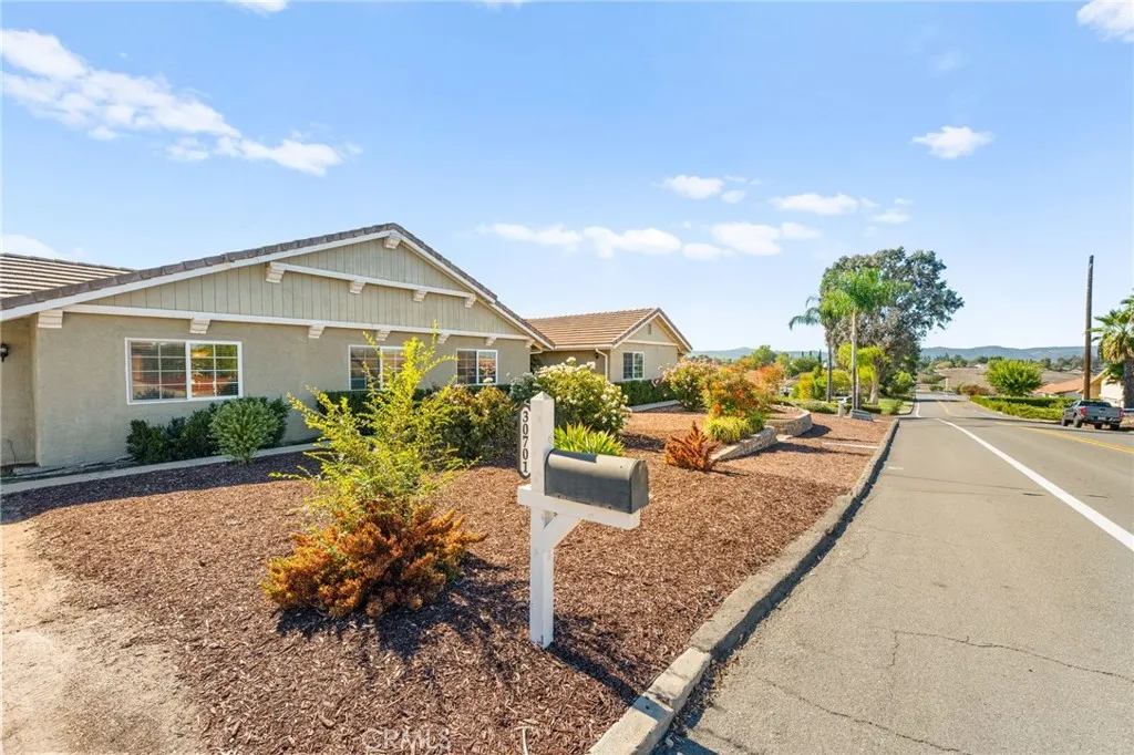 30701 Del Rey Road, Temecula, California 92591 home-pic-1