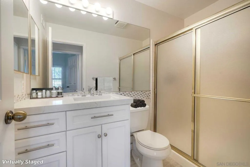 15638 Royal Crown Row, San Diego, California 92128 home-pic-17