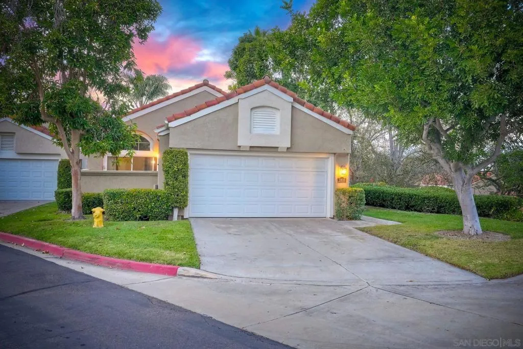 15638 Royal Crown Row, San Diego, California 92128 home-pic-1