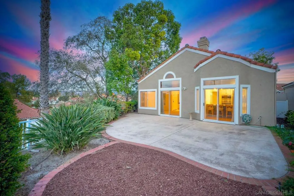 15638 Royal Crown Row, San Diego, California 92128 home-pic-20