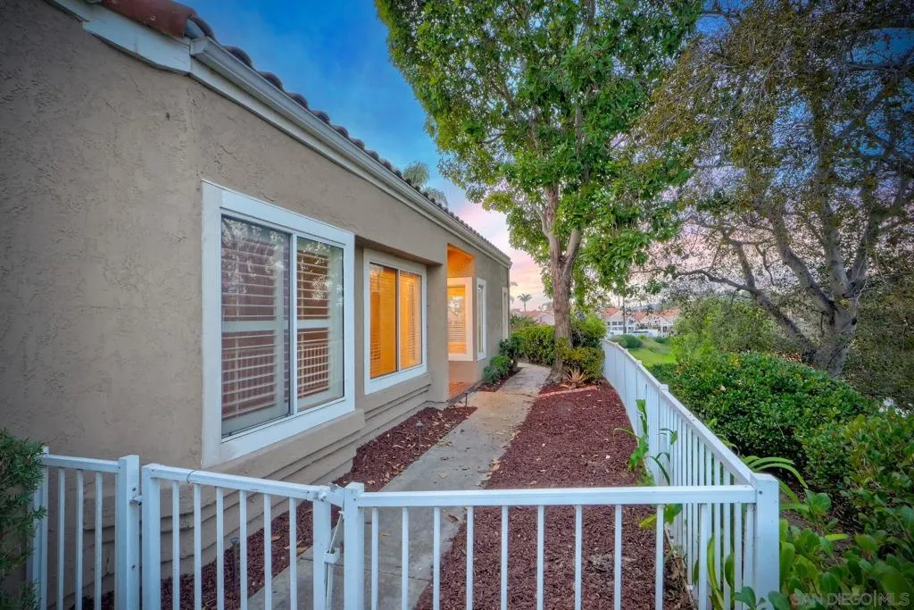 15638 Royal Crown Row, San Diego, California 92128 home-pic-3
