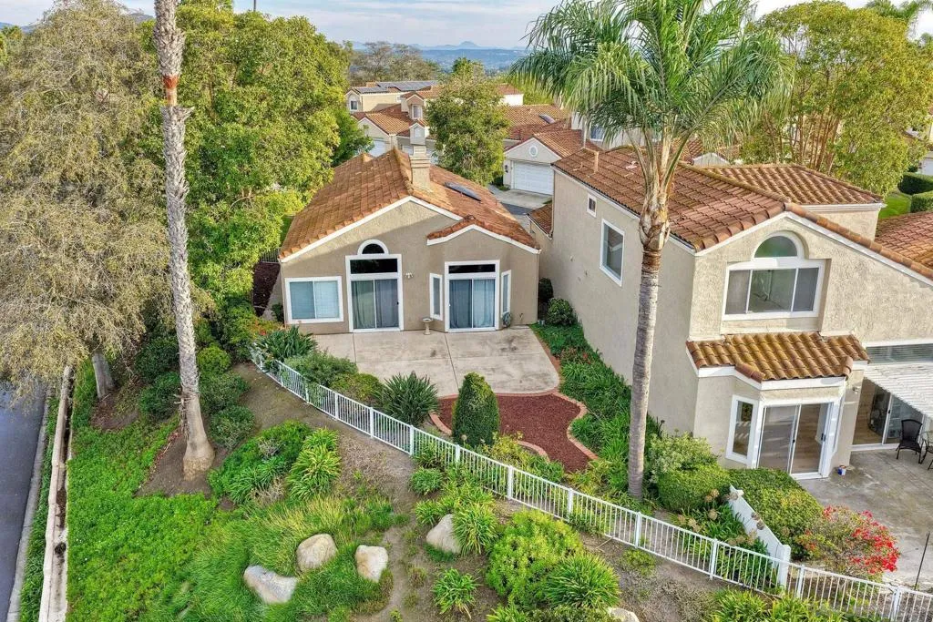 15638 Royal Crown Row, San Diego, California 92128 home-pic-23