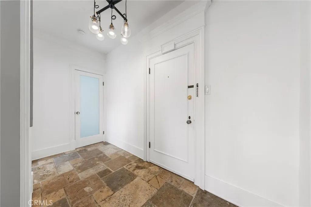 315 W 3rd Street 301, Long Beach, California 90802 home-pic-28