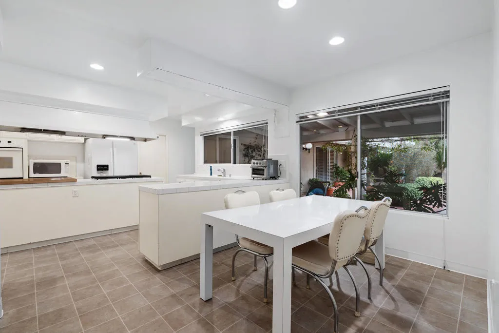 16445 Garvin Drive, Encino, California 91436 home-pic-5