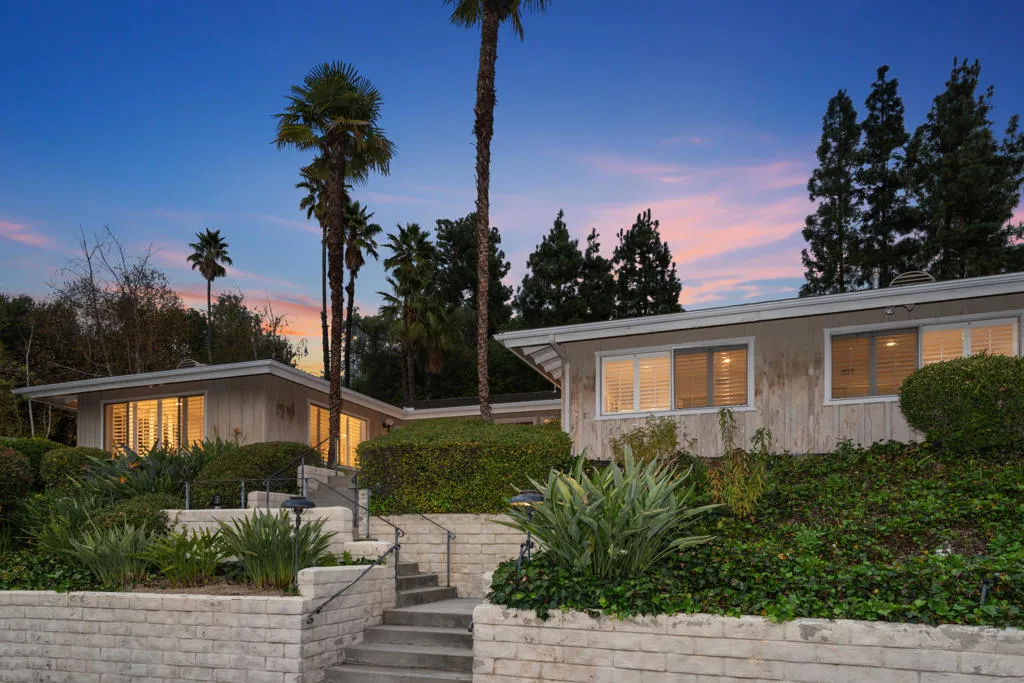 16445 Garvin Drive, Encino, California 91436 home-pic-0