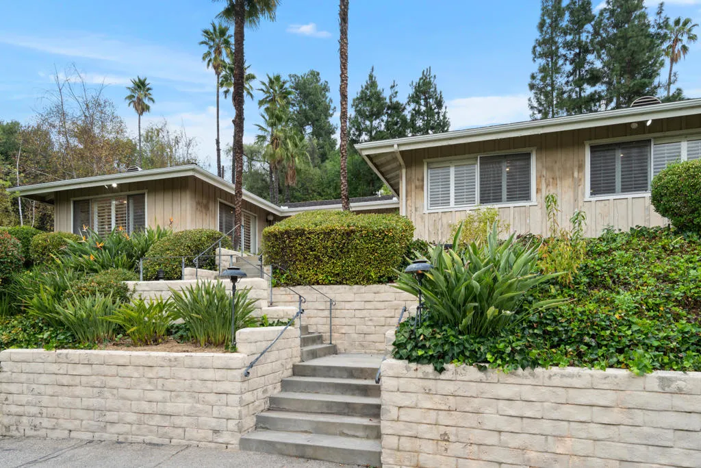 16445 Garvin Drive, Encino, California 91436 home-pic-9
