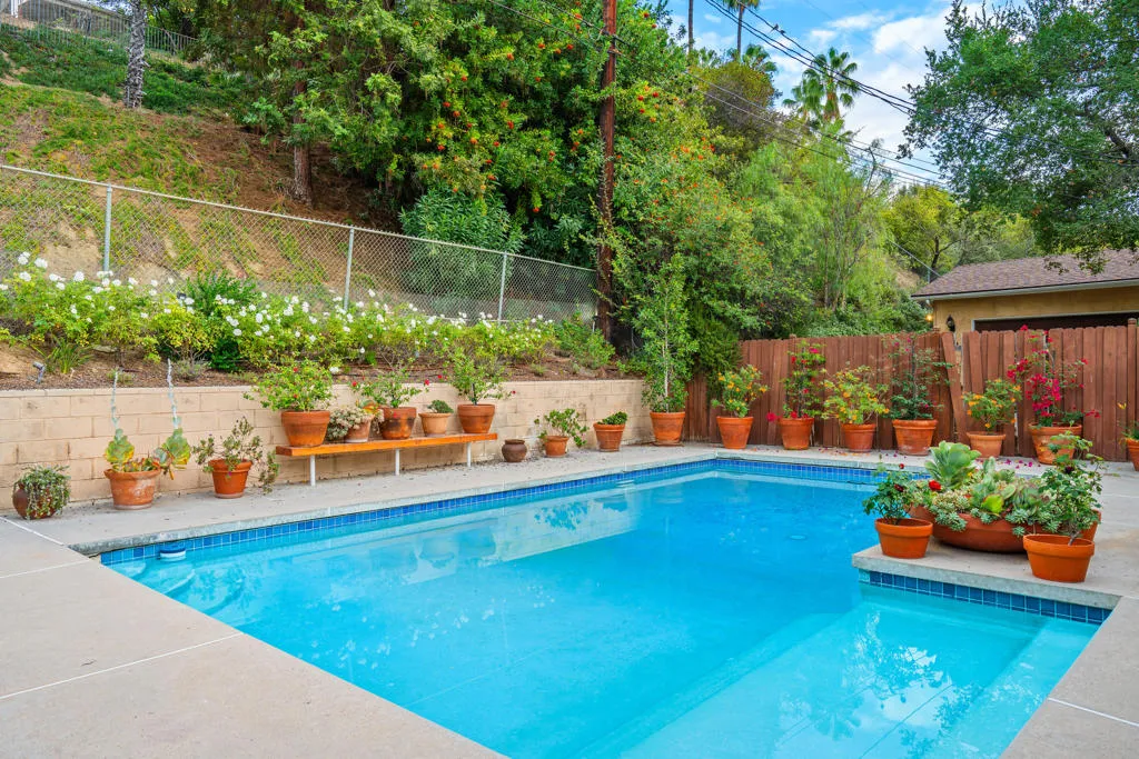 16445 Garvin Drive, Encino, California 91436 home-pic-36