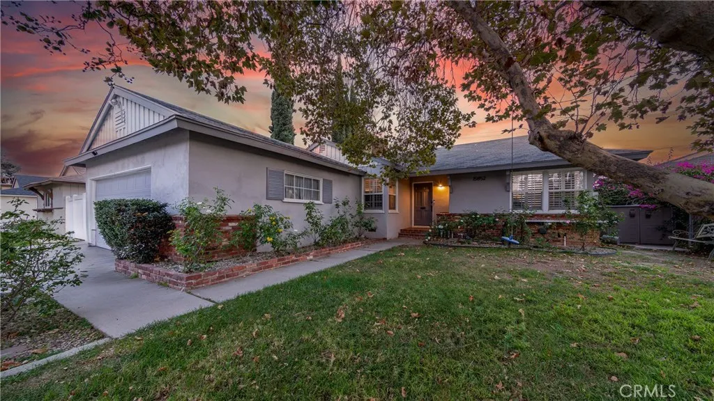 15852 Index Street, Granada Hills, California 91344 home-pic-0