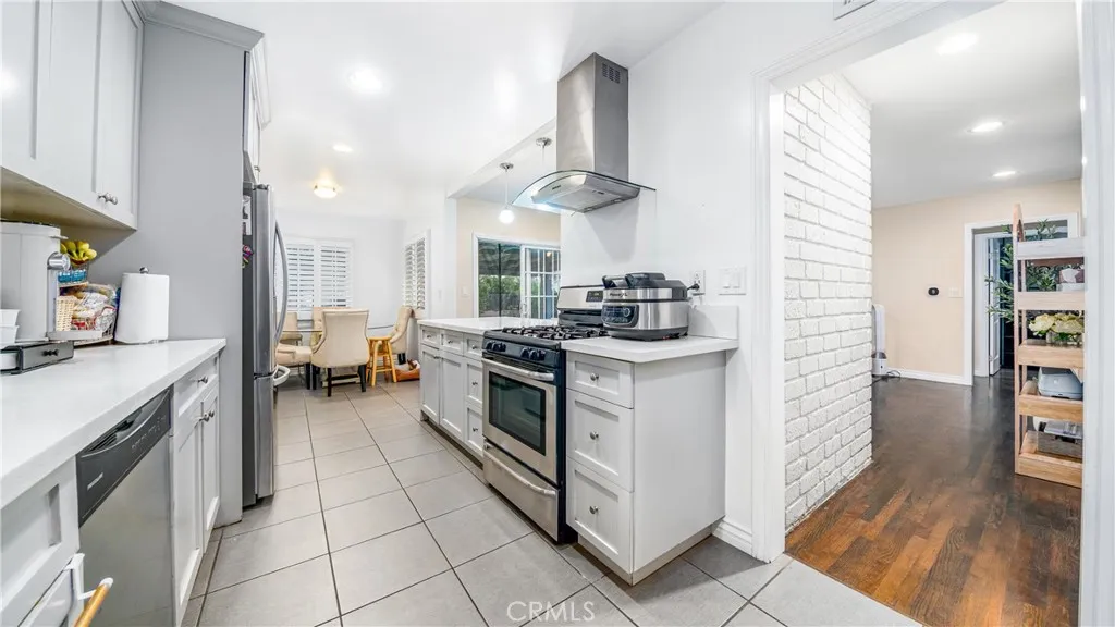 15852 Index Street, Granada Hills, California 91344 home-pic-8