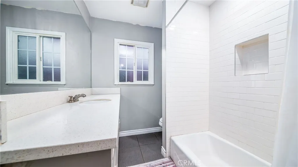 15852 Index Street, Granada Hills, California 91344 home-pic-11