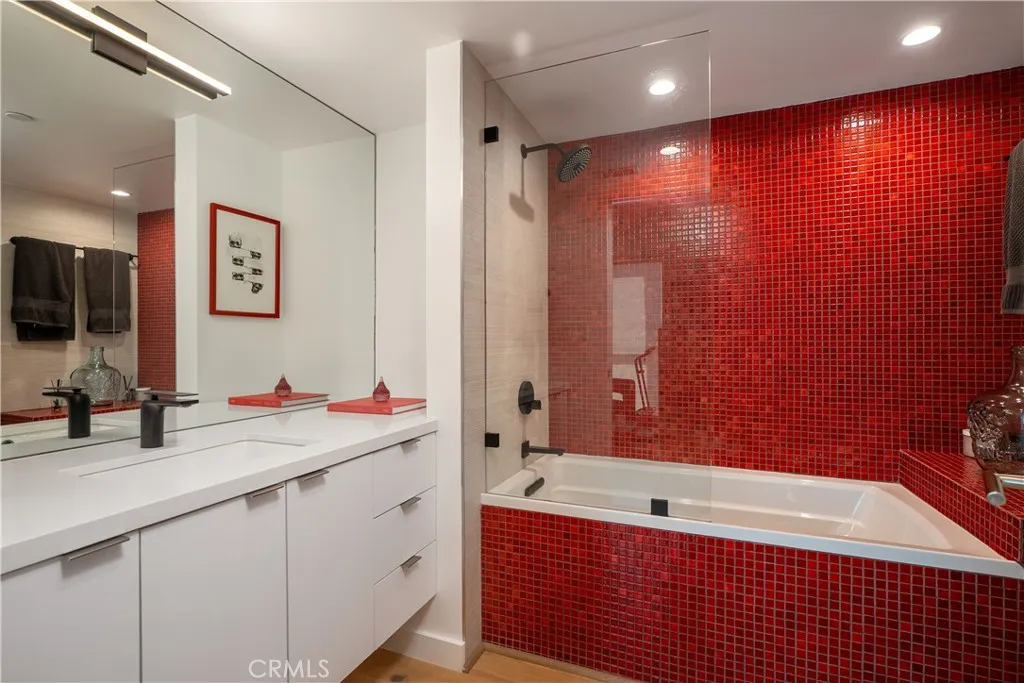 3855 S Centinela, Los Angeles, California 90066 home-pic-21