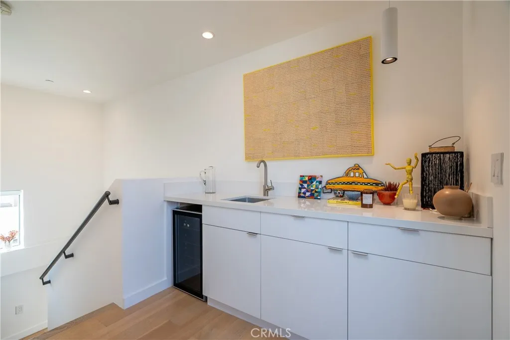 3855 S Centinela, Los Angeles, California 90066 home-pic-28