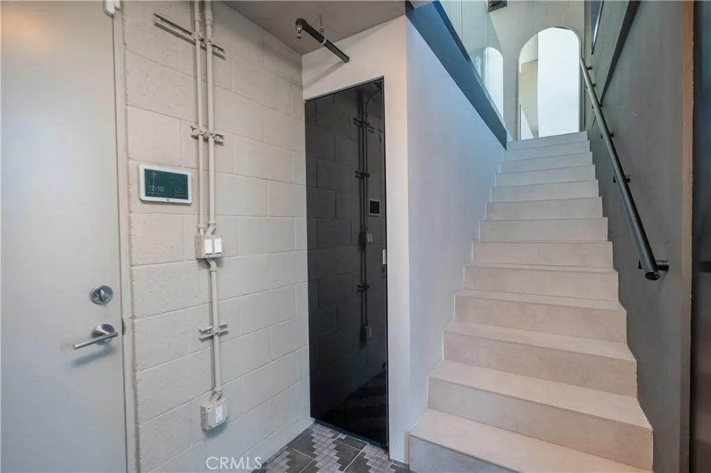 3855 S Centinela, Los Angeles, California 90066 home-pic-37