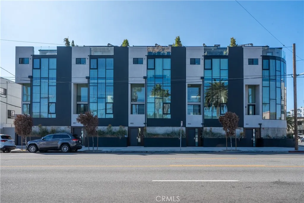 3855 S Centinela, Los Angeles, California 90066 home-pic-47