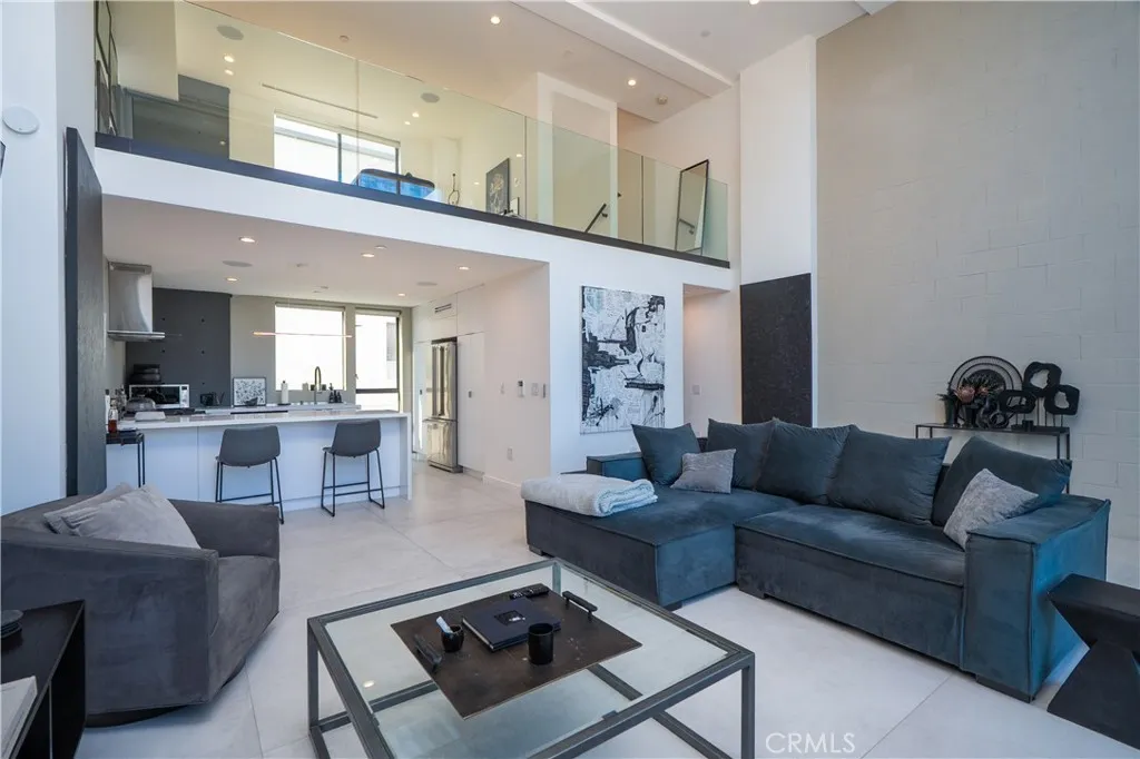3855 S Centinela, Los Angeles, California 90066 home-pic-0