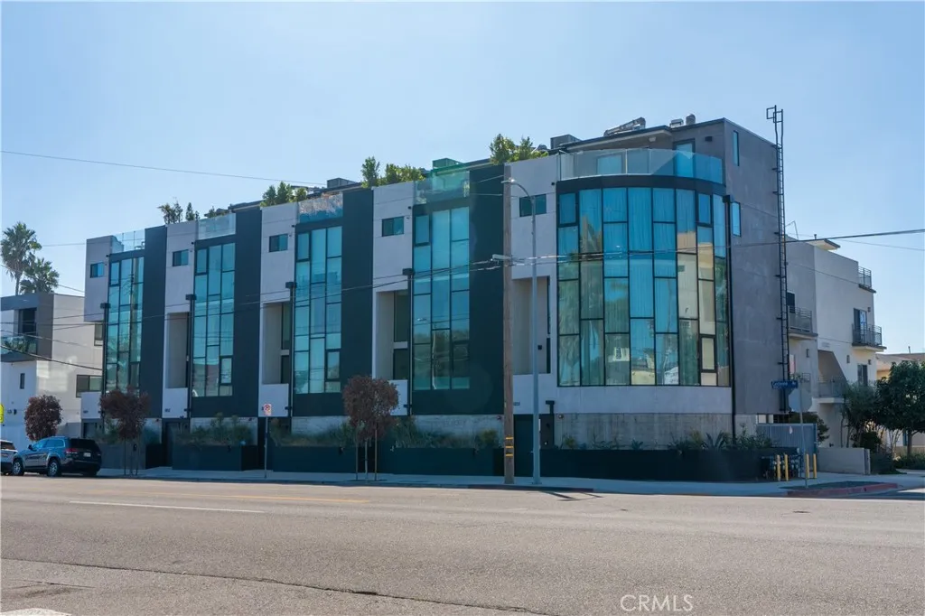 3855 S Centinela, Los Angeles, California 90066 home-pic-46