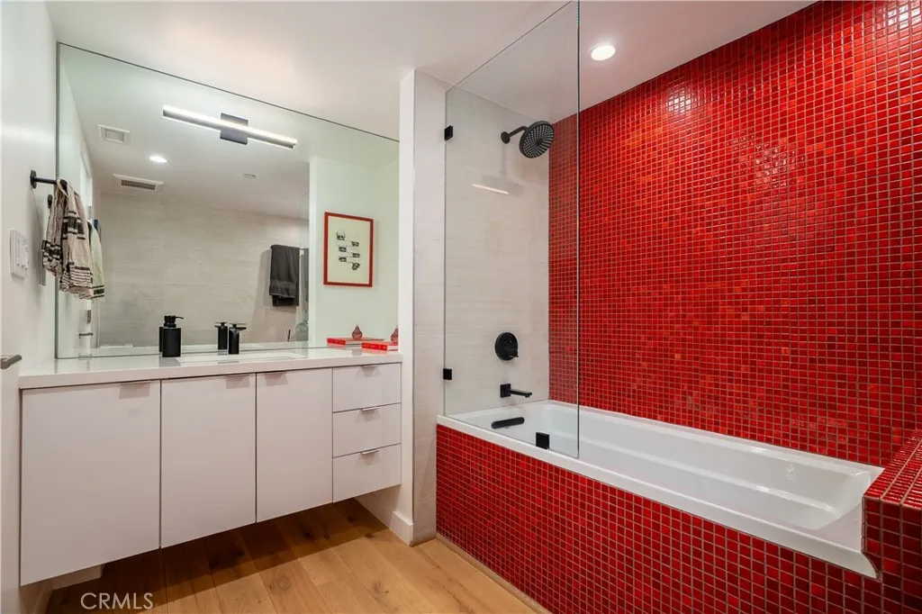 3855 S Centinela, Los Angeles, California 90066 home-pic-22