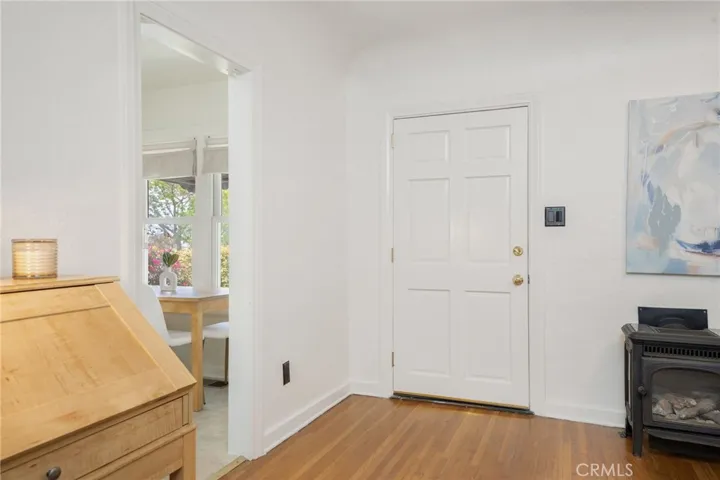 1323 5th Street, Glendale, California 91201
