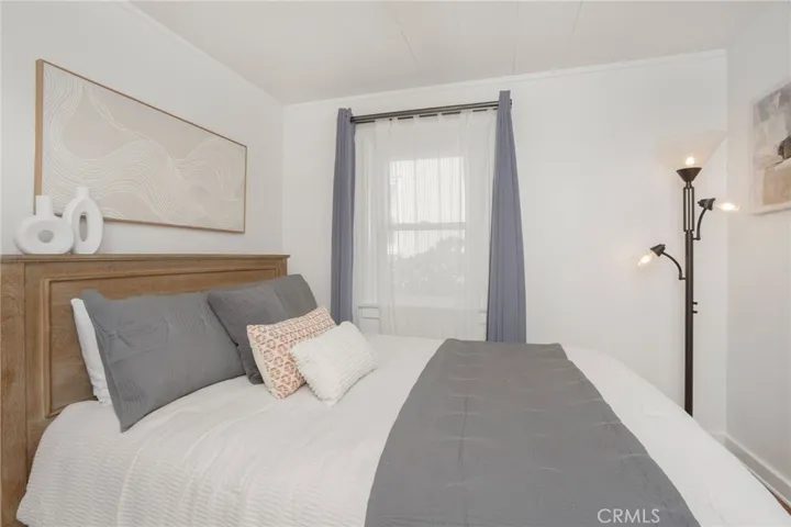 1323 5th Street, Glendale, California 91201