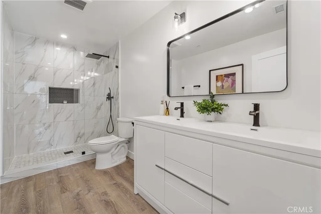 7717 Jamieson Avenue, Reseda, California 91335 home-pic-29