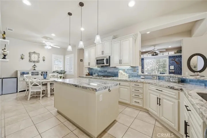 Island Size Increased in Kitchen Remodel