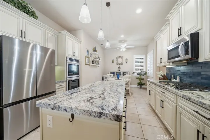 Gorgeous Blue-Veined Granite Counter Tops