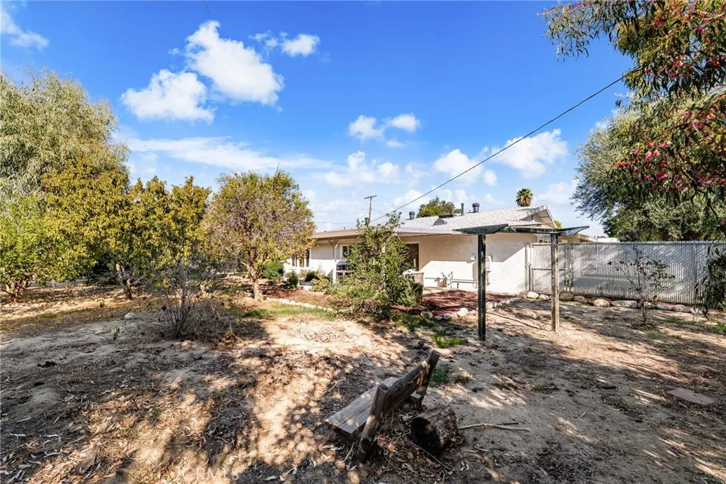 10696 Lilac, Loma Linda, California 92354 home-pic-27