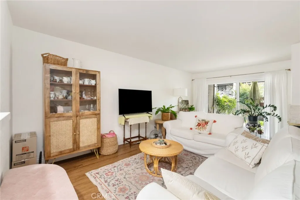 16 Abbey, Aliso Viejo, California 92656 home-pic-3