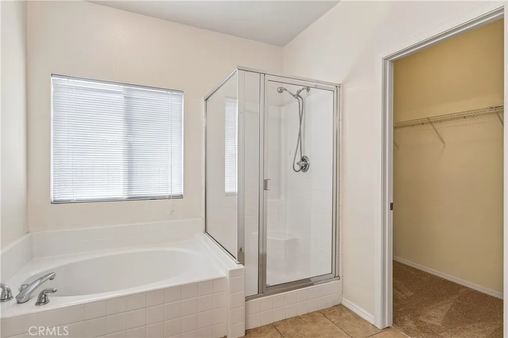 31619 Umbria Lane, Winchester, California 92596 home-pic-41