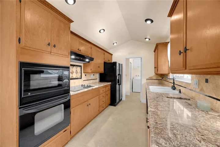 1716 N Canyon, Fullerton, California 92833