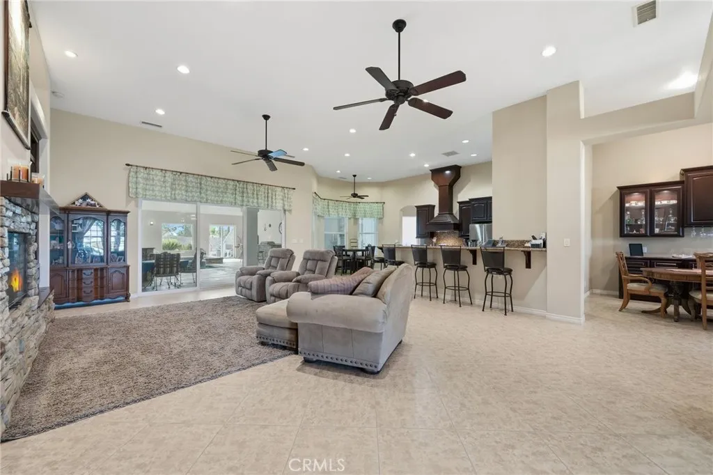 27951 Patti, Menifee, California 92585 home-pic-13