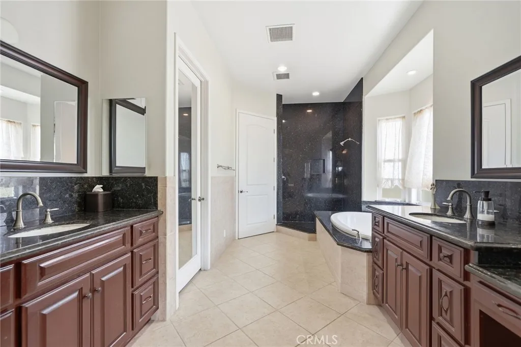 27951 Patti, Menifee, California 92585 home-pic-24
