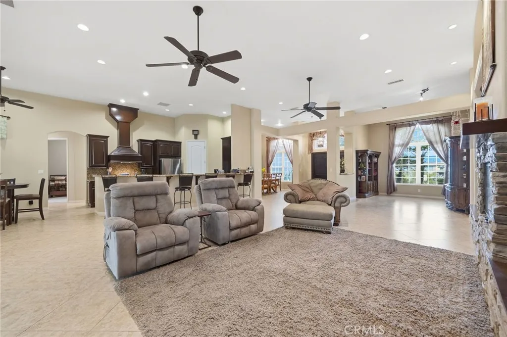 27951 Patti, Menifee, California 92585 home-pic-14