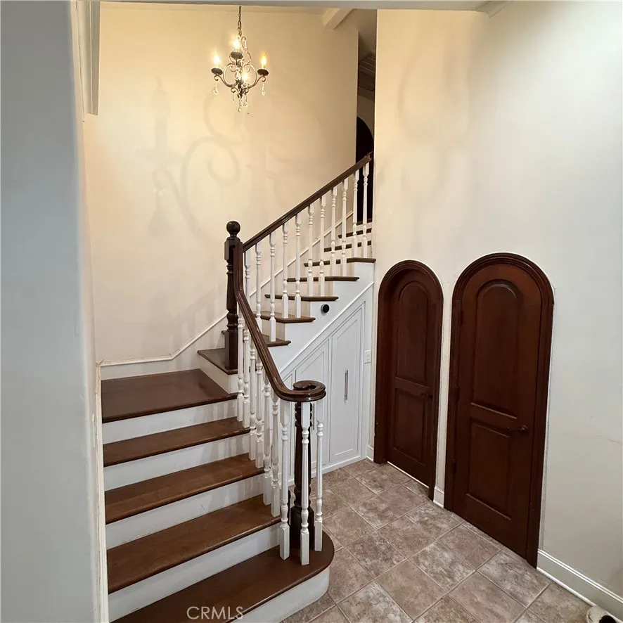 25225 Avenida Dorena, Newhall, California 91321 home-pic-3