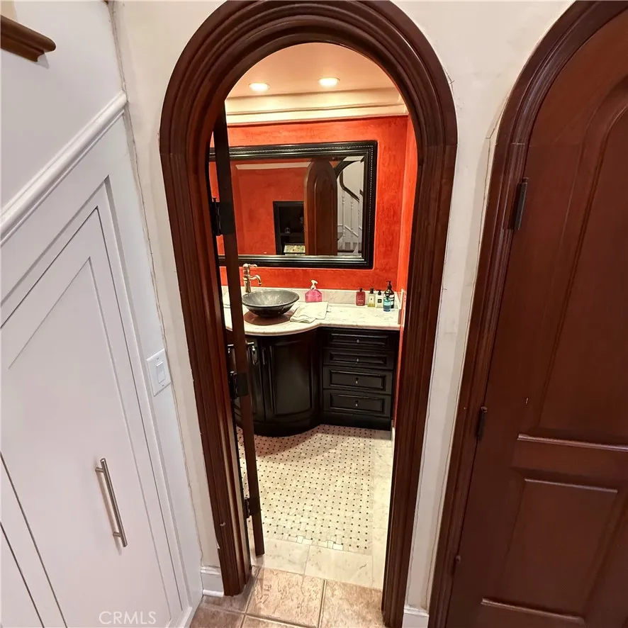 25225 Avenida Dorena, Newhall, California 91321 home-pic-5