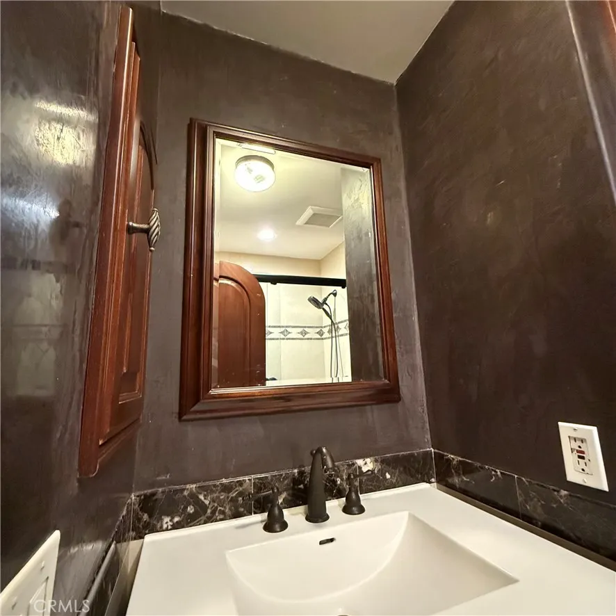 25225 Avenida Dorena, Newhall, California 91321 home-pic-20
