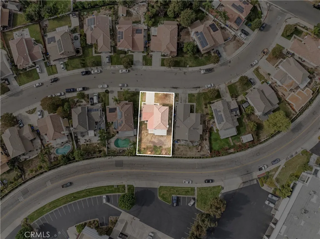 236 E Manchester Lane, San Bernardino, California 92408 home-pic-2