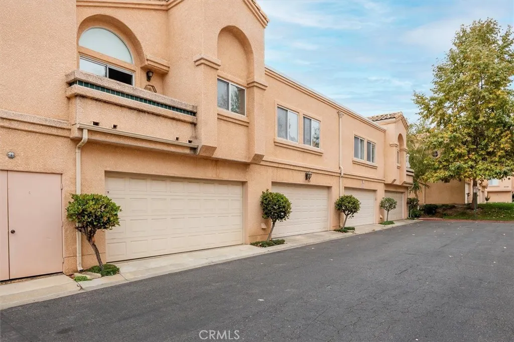 25126 Steinbeck Avenue D, Stevenson Ranch, California 91381 home-pic-13