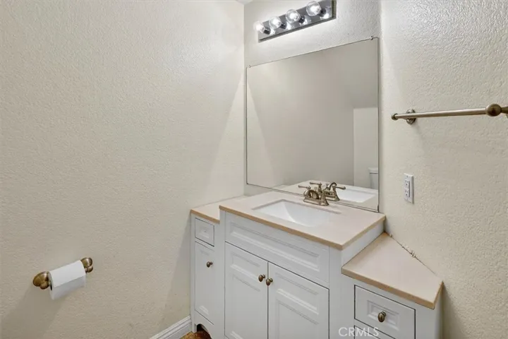 Powder room