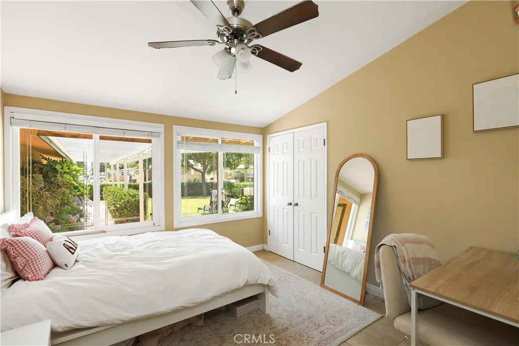 1139 W Sycamore, Orange, California 92868 home-pic-10