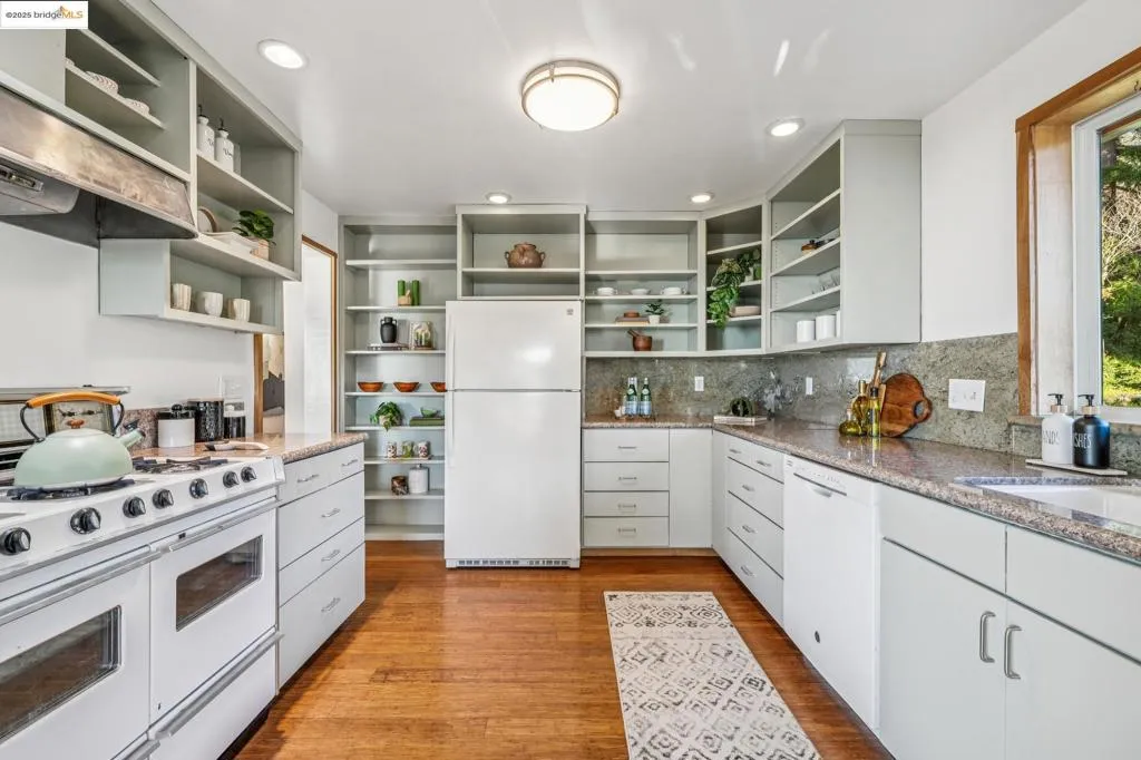 1005 Miller Ave, Berkeley, California 94708 home-pic-15