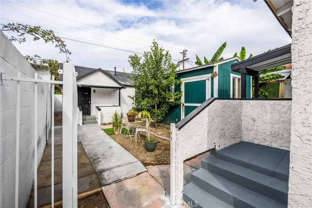 1257 E 51st, Los Angeles, California 90011 home-pic-13
