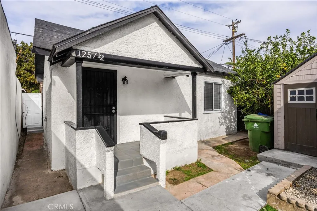 1257 E 51st, Los Angeles, California 90011 home-pic-17