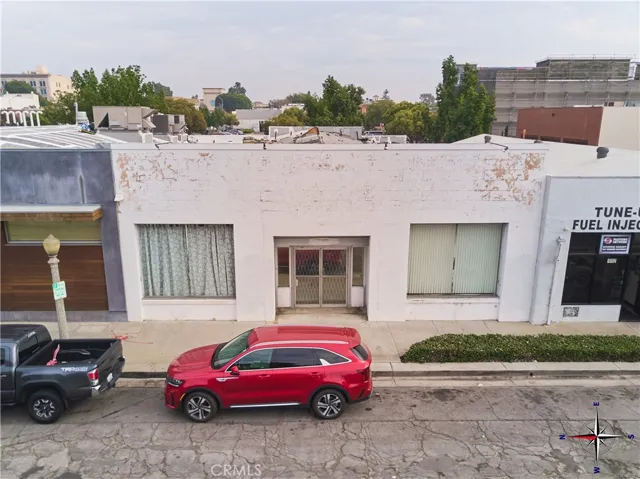 118 N Malden Avenue, Fullerton, California 92832
